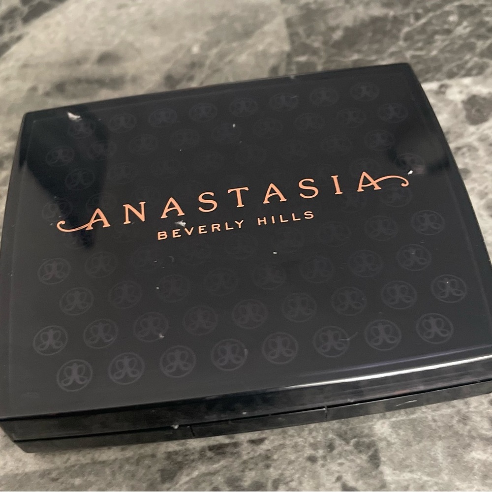 ABH BLUSH TRIO COLOR COCKTAIL PARTY
